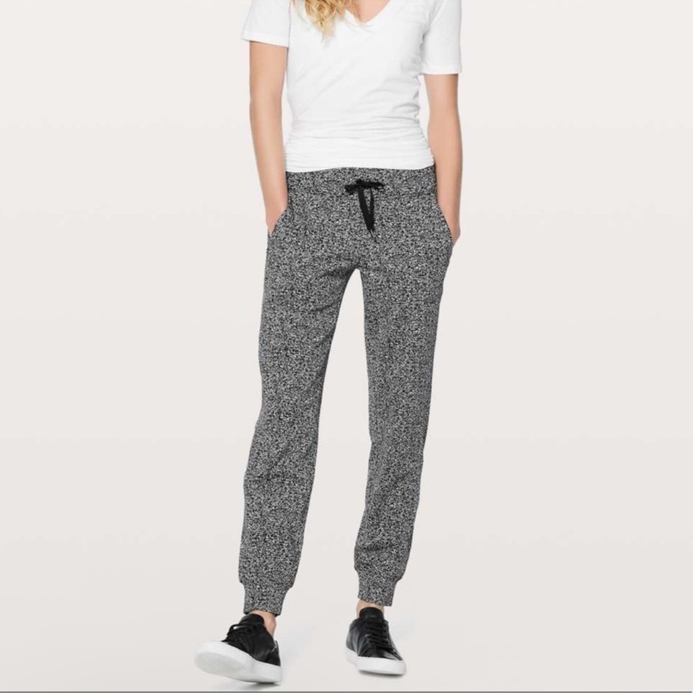 Lululemon Ready To Rulu Pant 29" Reconnect Jacquard Luon White Black Size 6